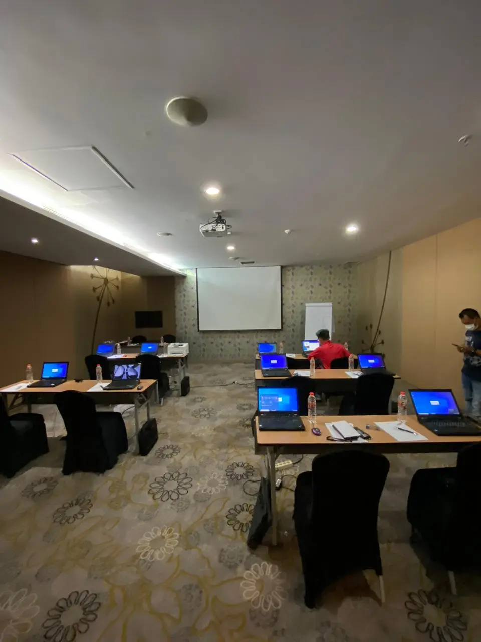 Sewa Laptop Ciracas Kota Jakarta Timur