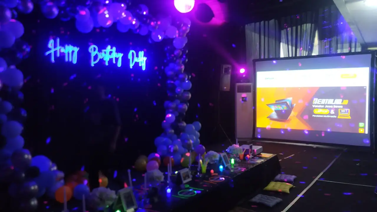 sewa-paket-proyektor-screen-untuk-acara-ulang-tahun Sewa Paket Proyektor Screen untuk Acara Ulang Tahun